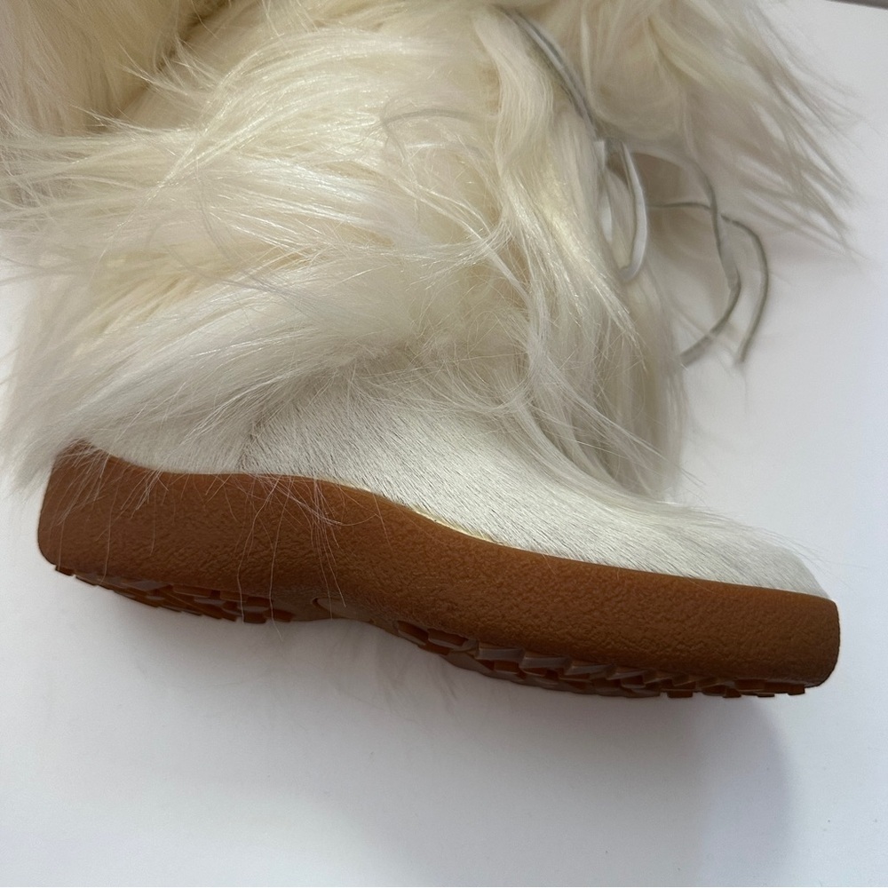 Brand NEW Ferragamo Genuine Shearling Fur Cream Winter Boots - Picture 6 of 8